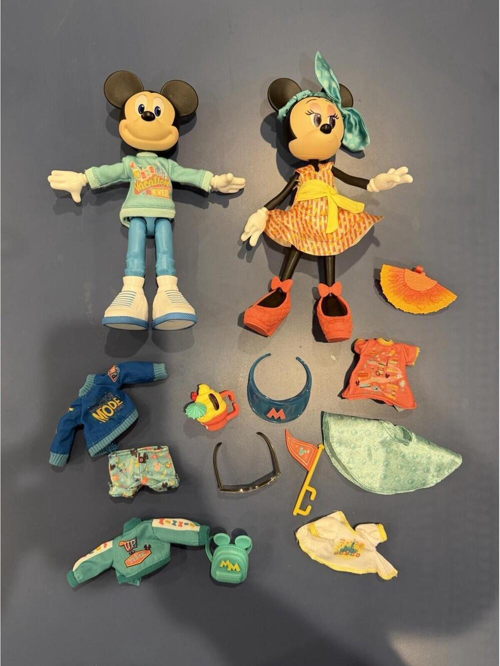 Disney Play In The Park Mickey Mouse And Minnie Mouse Dolls With Accessories EUC